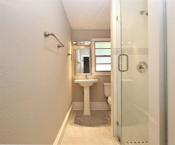 5614 Swiss Avenue - Photo 21