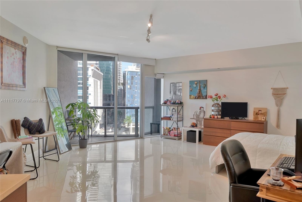 475 Brickell Ave - Photo 2