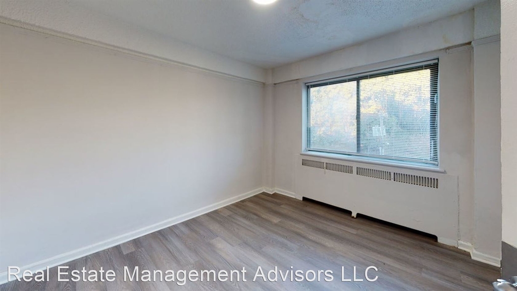 5600 Ogontz Avenue - Photo 2