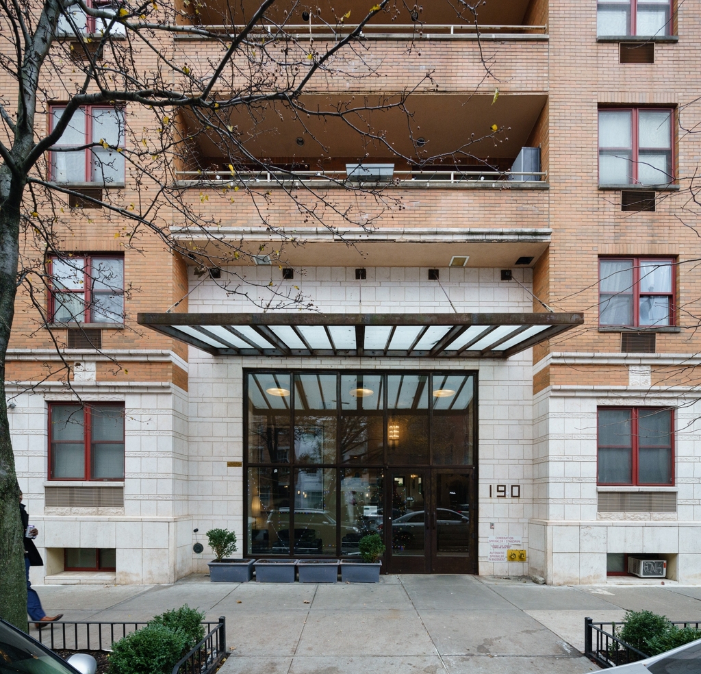 190 East 7th Street - Photo 15