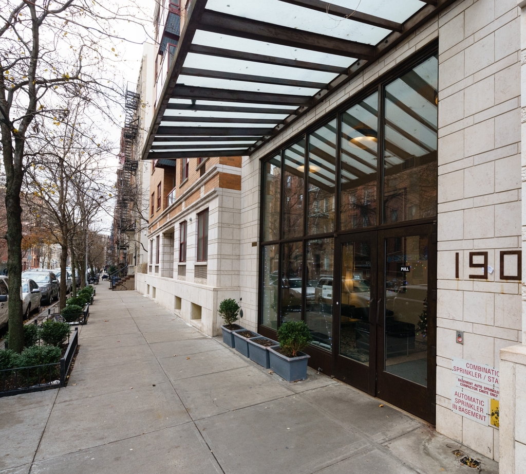 190 East 7th Street - Photo 14