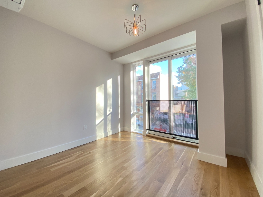 41 Skillman Ave  - Photo 5