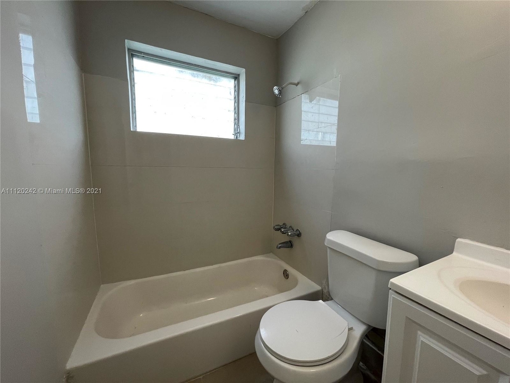 7311 Gary Ave - Photo 2