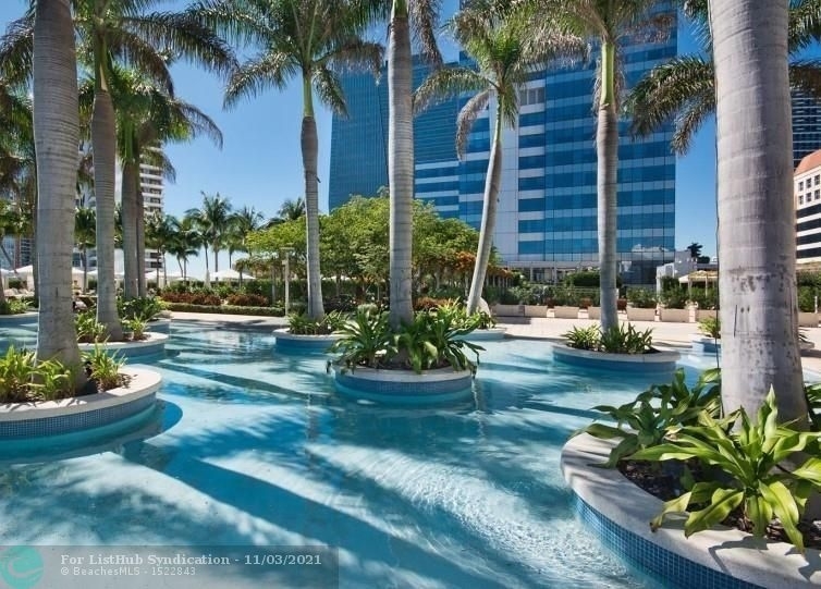 1425 Brickell Ave - Photo 14