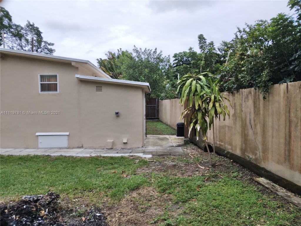 18190 Oleta Dr - Photo 45