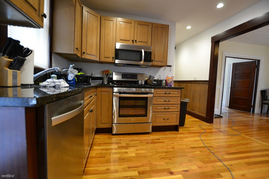 22 Saybrook St - Photo 1