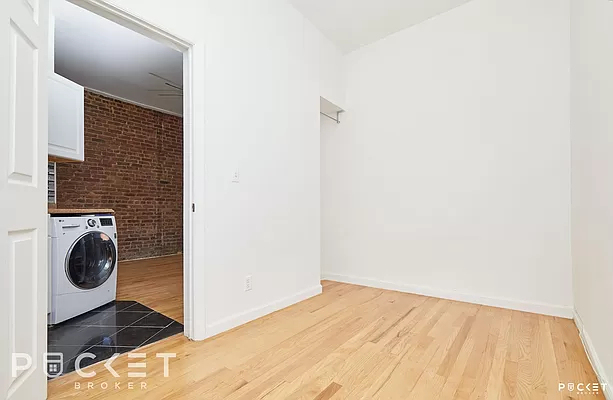 346 East 13th Street - Photo 3