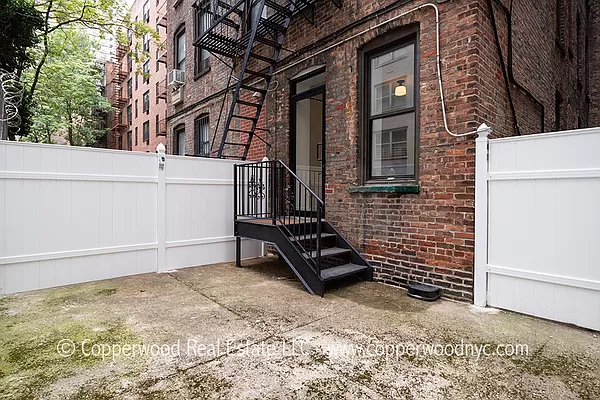 444 East 81st Street - Photo 3