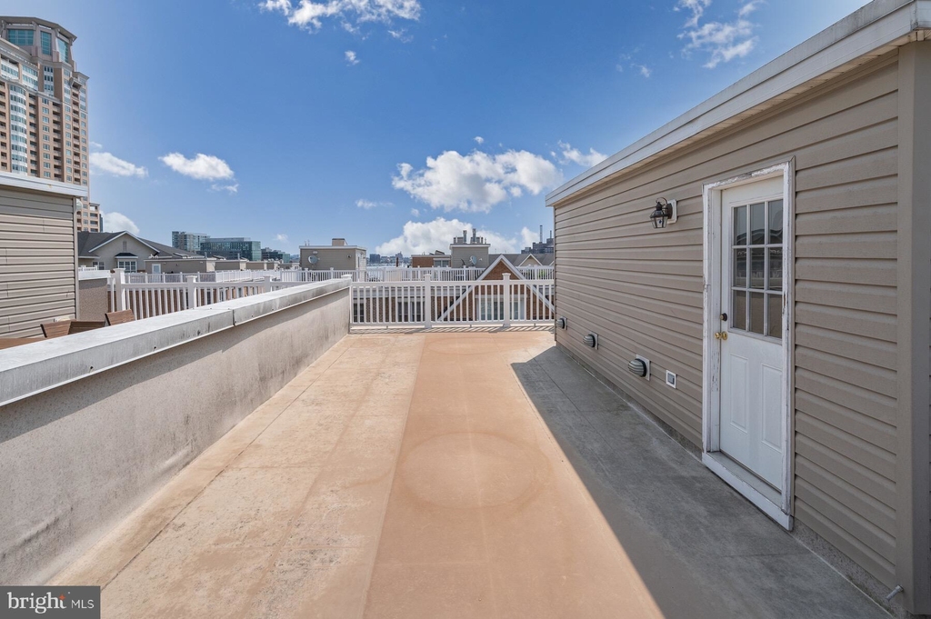 1236 Harbor Island Walk - Photo 42