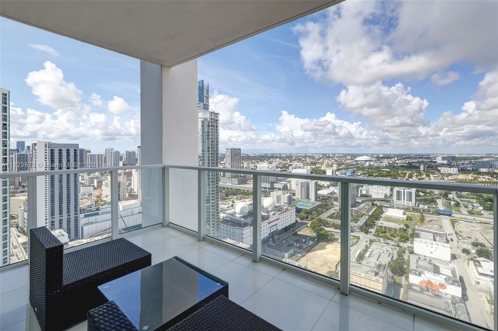 1040 Biscayne Blvd - Photo 12