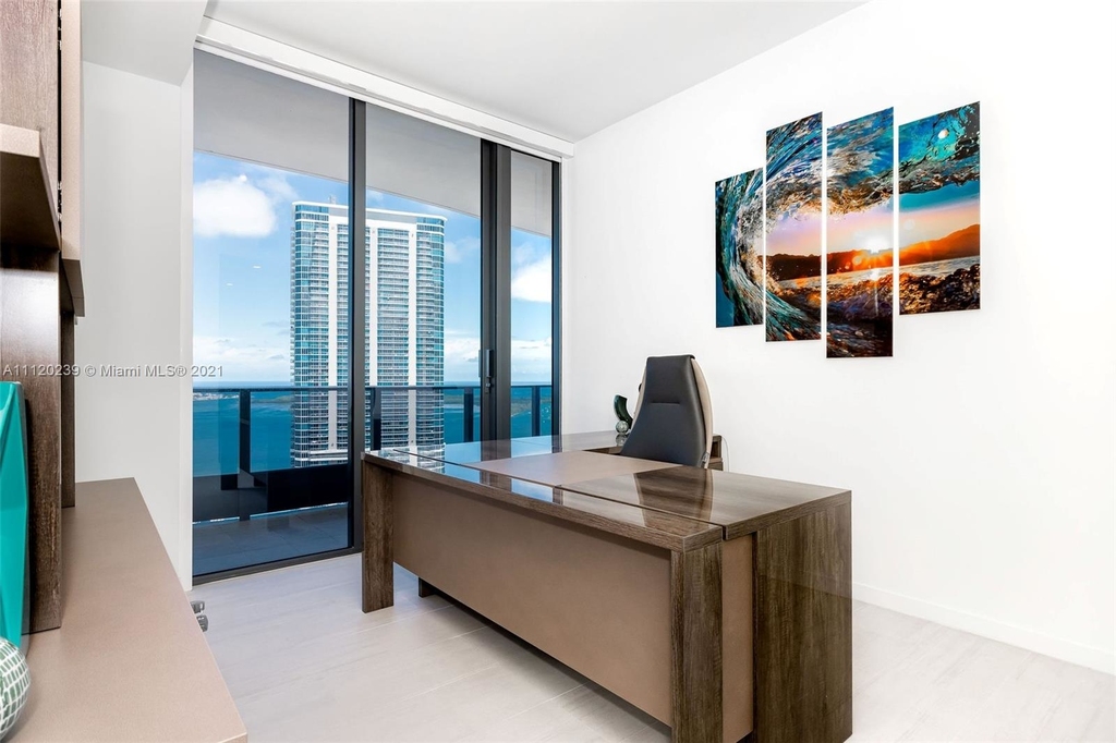 1000 Brickell Plaza - Photo 16