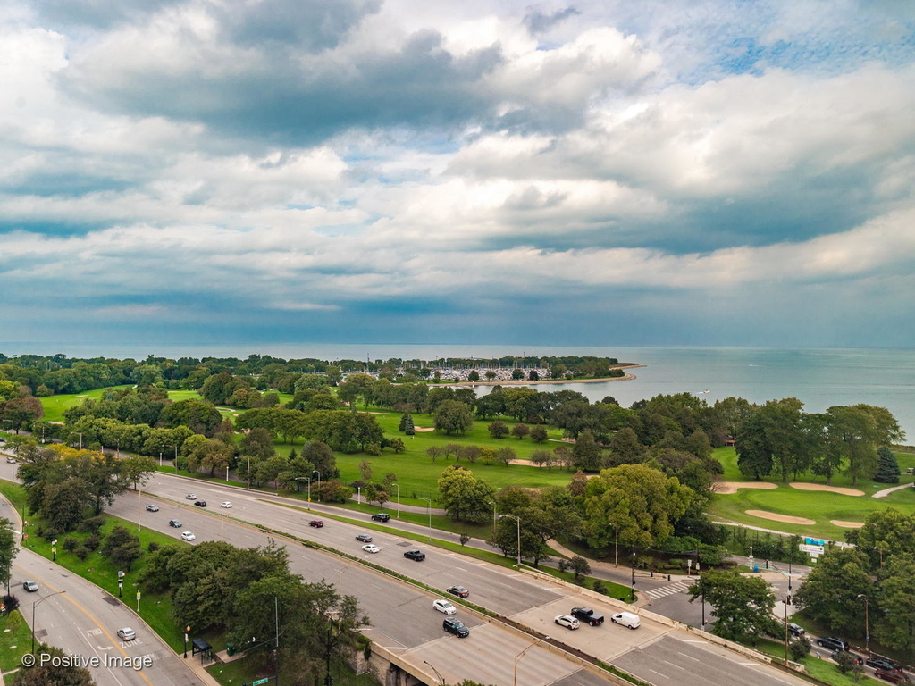 3950 North Lake Shore Drive - Photo 18