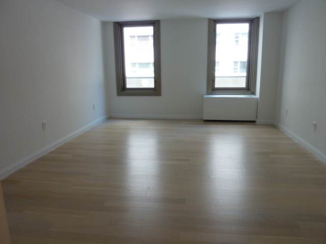 West 58th street - Photo 2