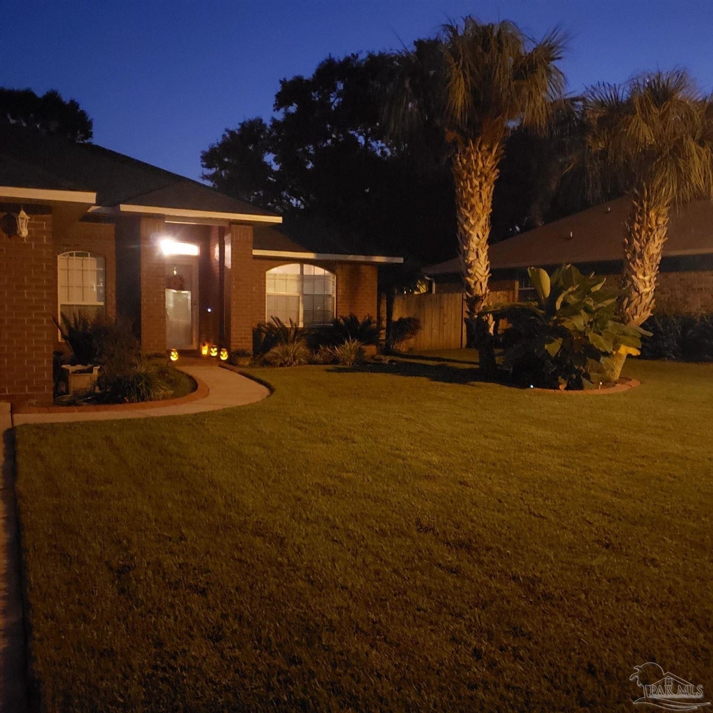 5827 Chi Chi Cir - Photo 1