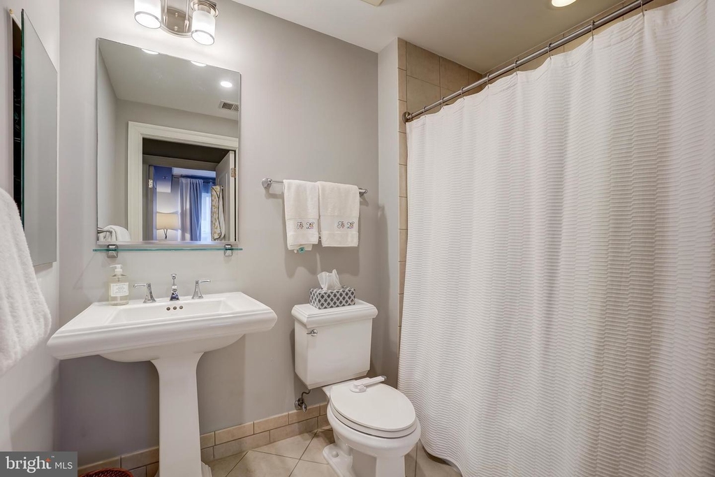 4821 Montgomery Ln #504 - Photo 28