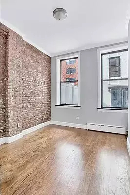 213 East 26th Street - Photo 5