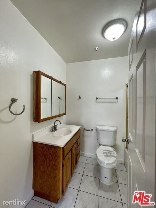 3809 Moore St - Photo 8