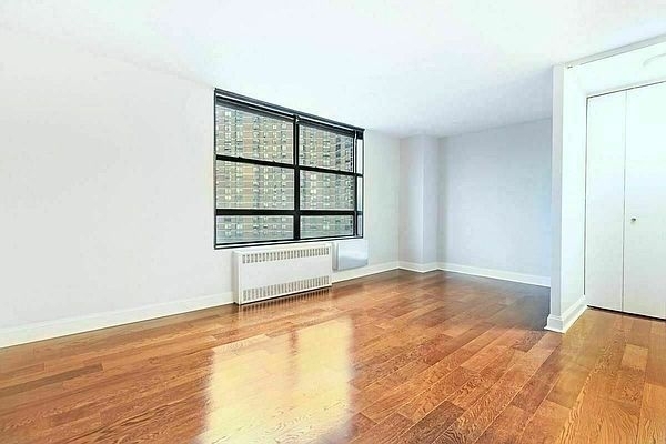 3333 Broadway - Photo 1