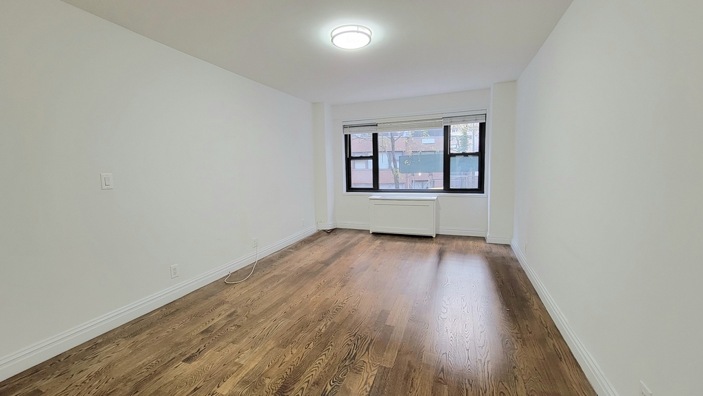 East 56th Sutton Place - Photo 3