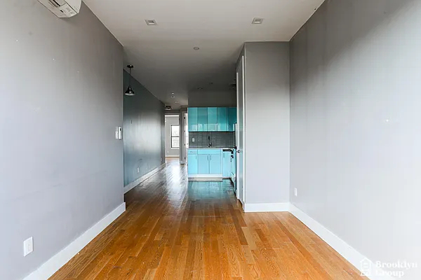 650 Marcy Avenue - Photo 2