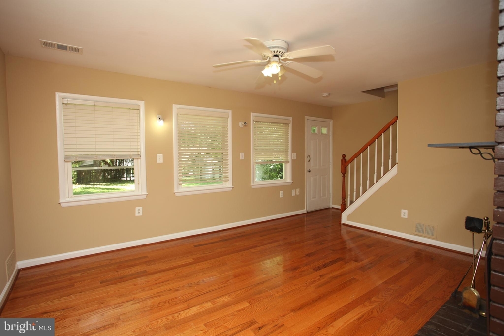 5713 Denfield Road - Photo 1