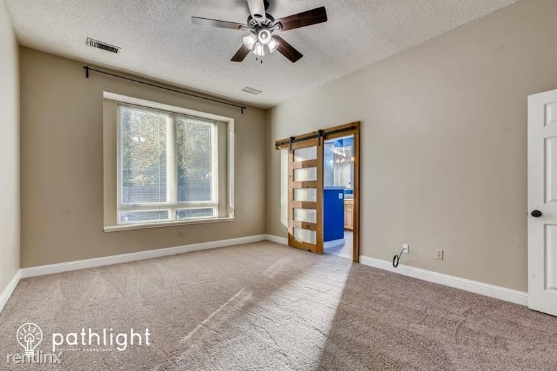 6808 Greenleaf Drive - Photo 8