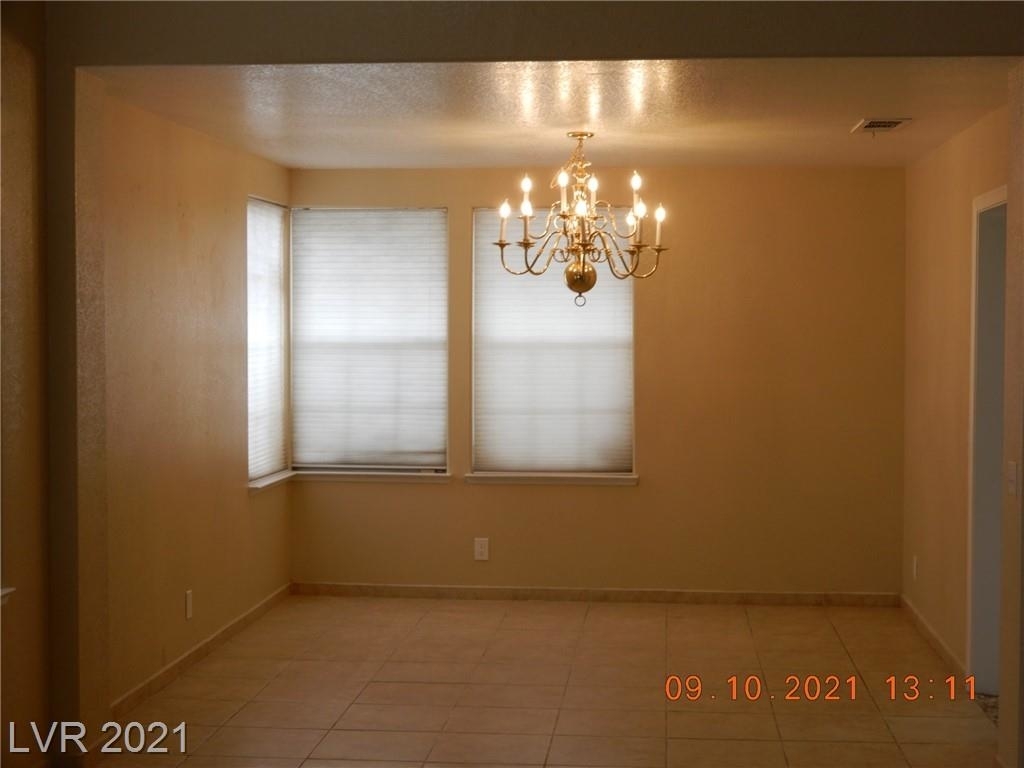 7840 Millhopper Avenue - Photo 3