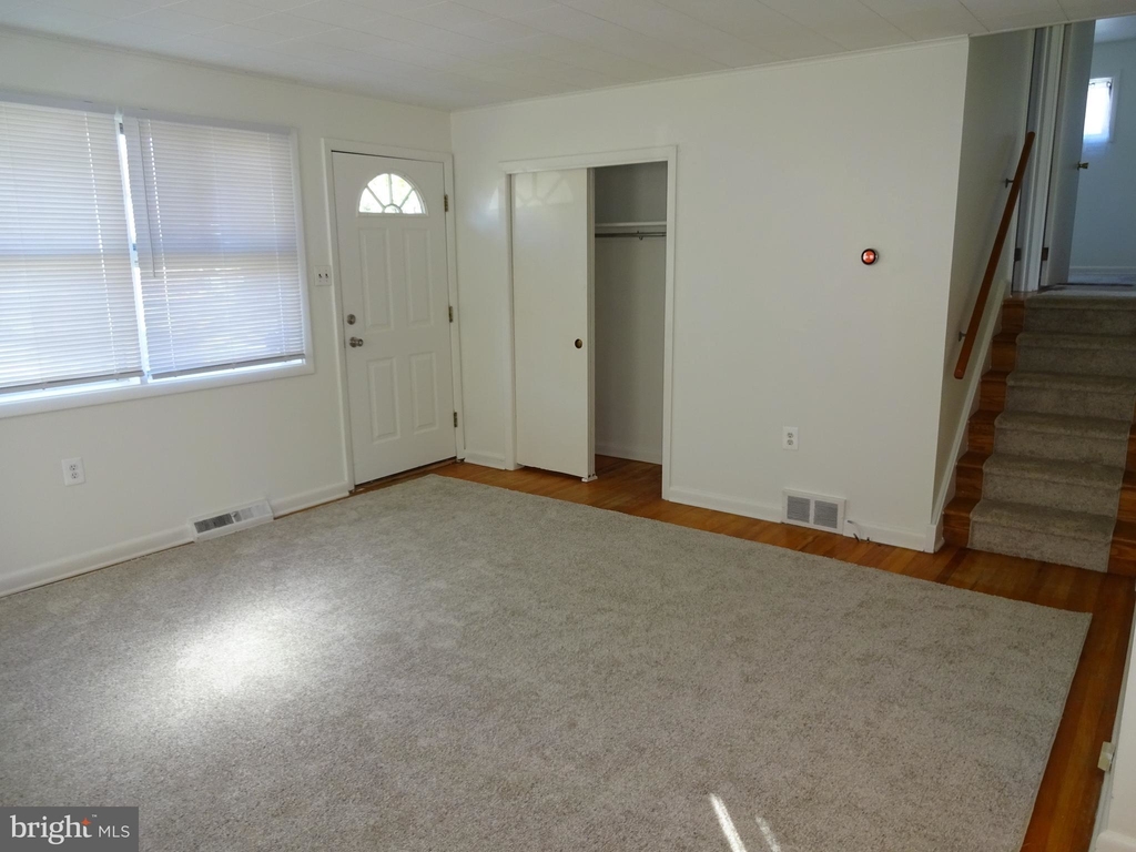 1212 Harrison Avenue - Photo 6