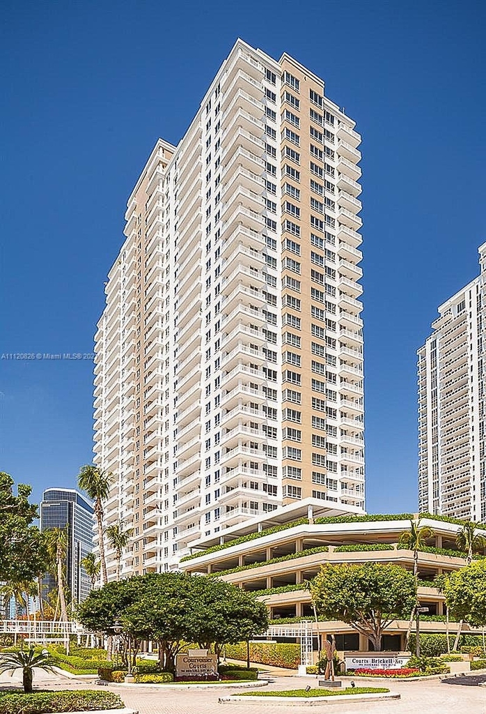 801 Brickell Key Blvd - Photo 1