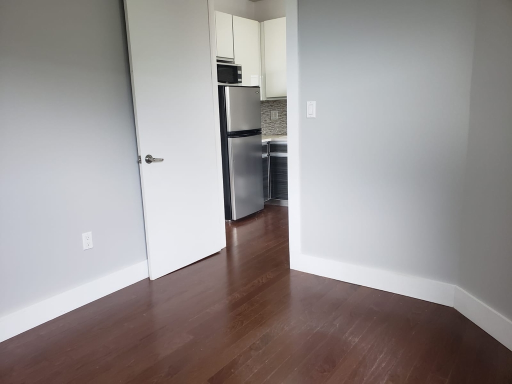 1350 Myrtle Avenue - Photo 11