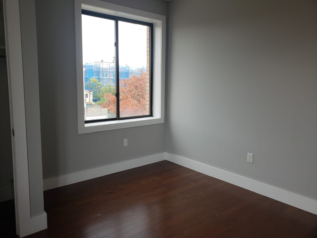 1350 Myrtle Avenue - Photo 6