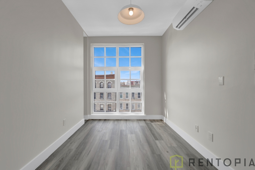 2337 Bedford ave - Photo 6