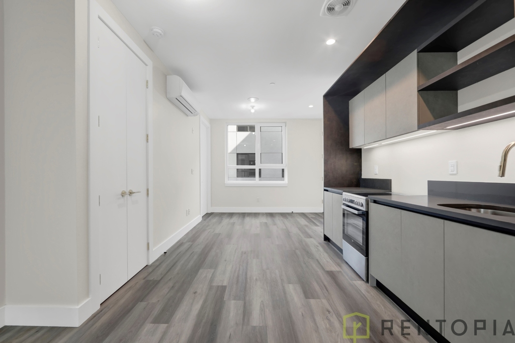 2337 bedford ave - Photo 2