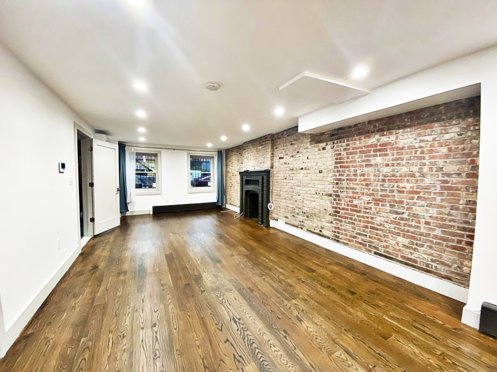 33 Vanderbilt Avenue - Photo 4