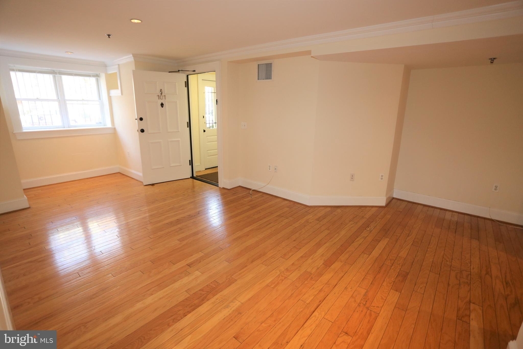 1427 21st Street Nw - Photo 8