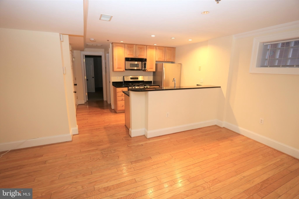 1427 21st Street Nw - Photo 9