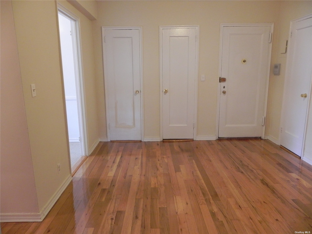 21 Schenck Avenue - Photo 9