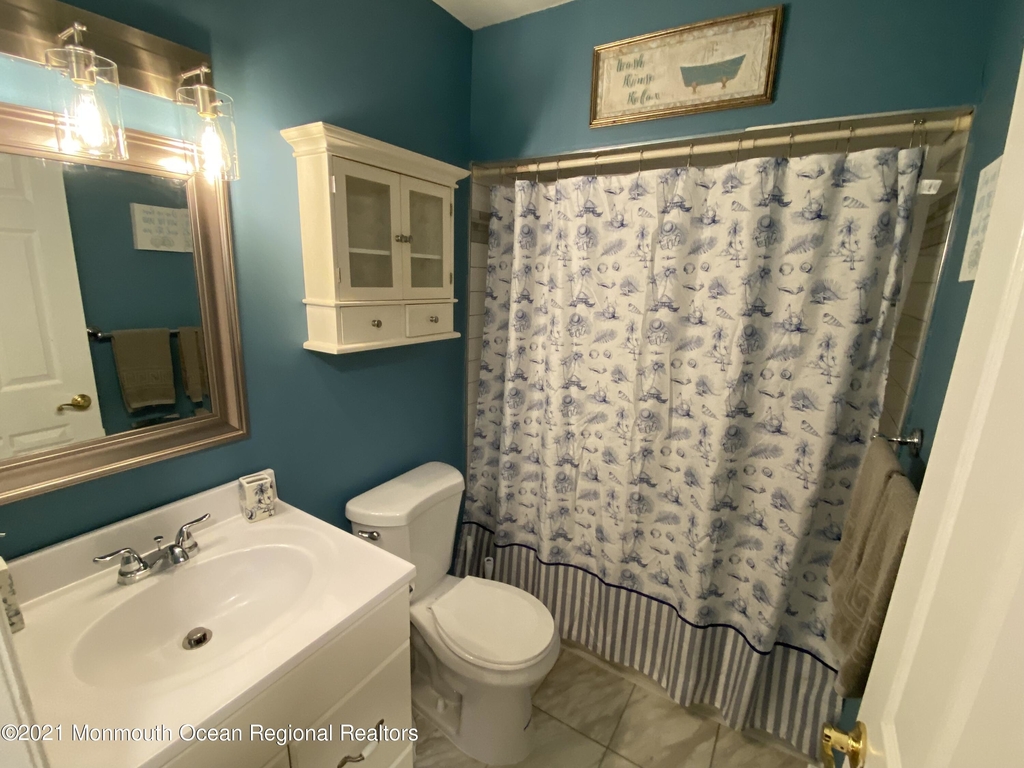 1382 Ocean Avenue - Photo 11