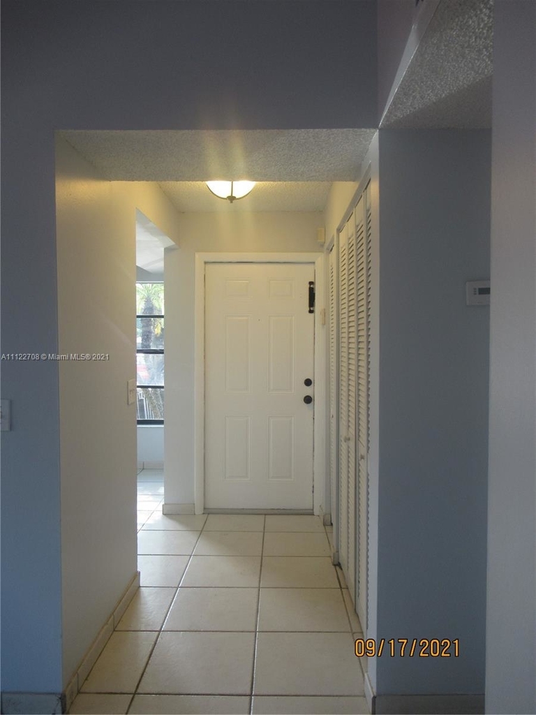 13236 Sw 111th Ter - Photo 1