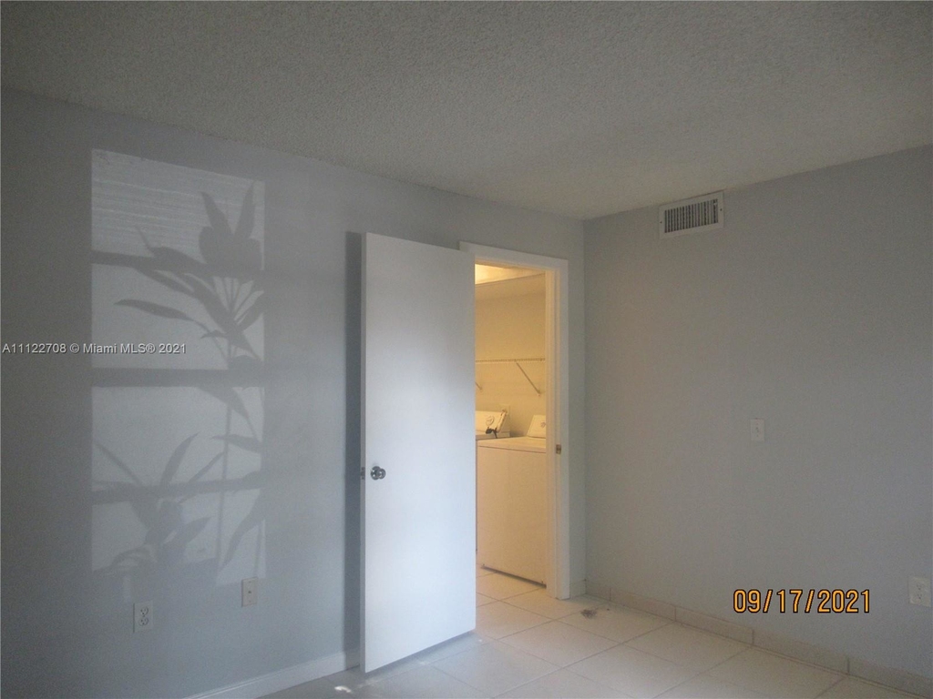13236 Sw 111th Ter - Photo 8