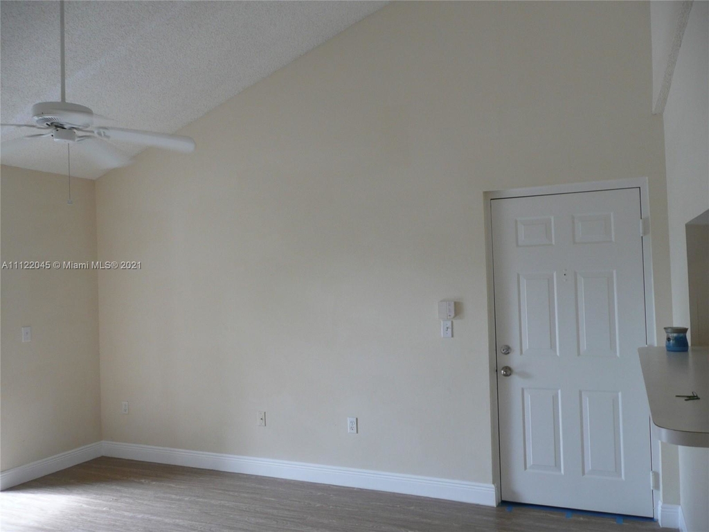 12148 St Andrews Pl - Photo 8