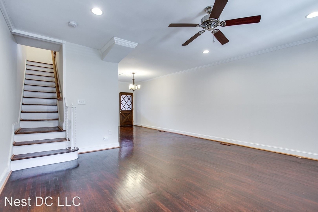 5027 3rd St Nw - Photo 3