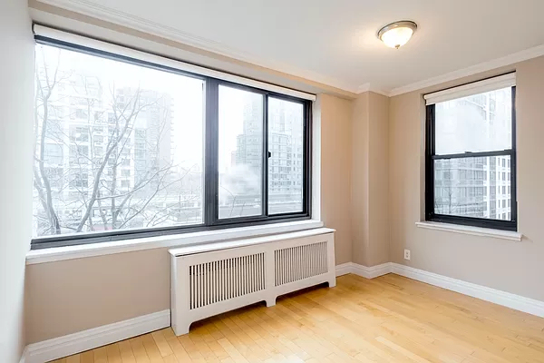 792 Columbus Avenue - Photo 3