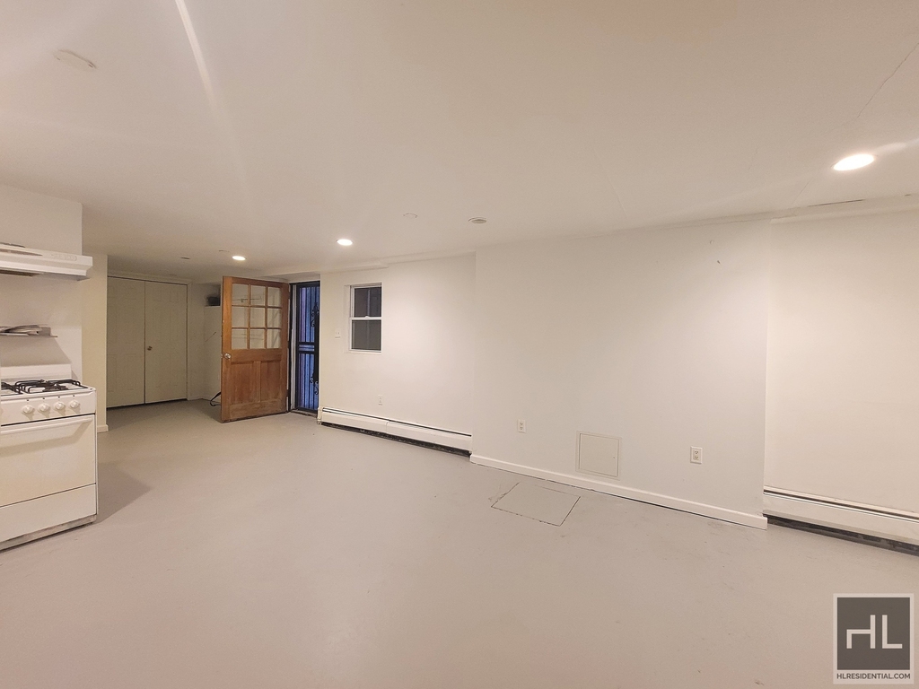 147 Lexington Avenue - Photo 4