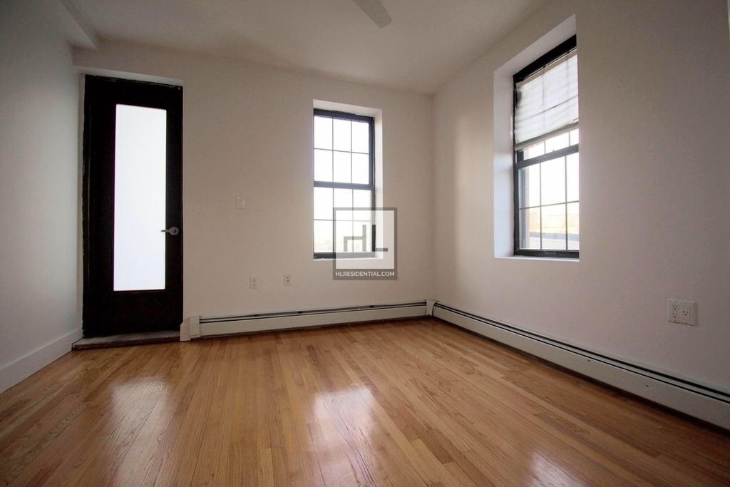 558 Lafayette Avenue - Photo 1