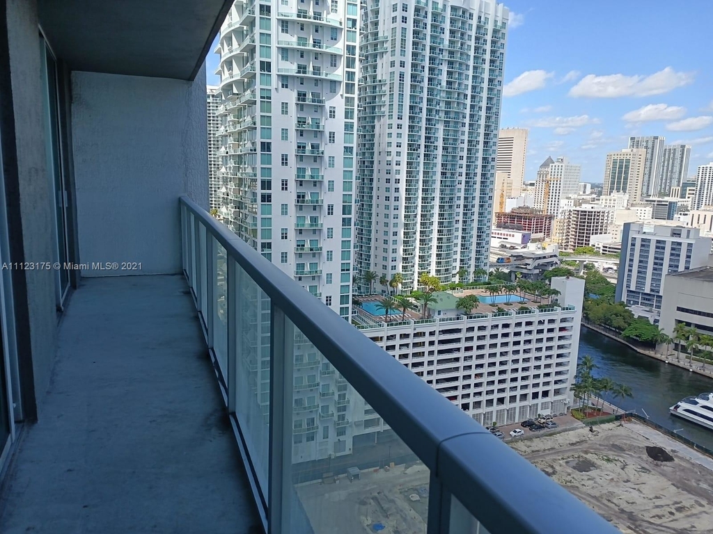 500 Brickell Ave - Photo 11