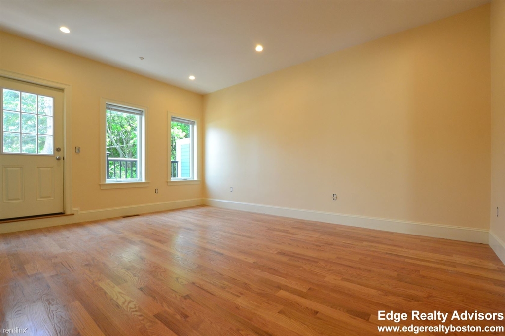 120 Tremont St # 2 - Photo 2