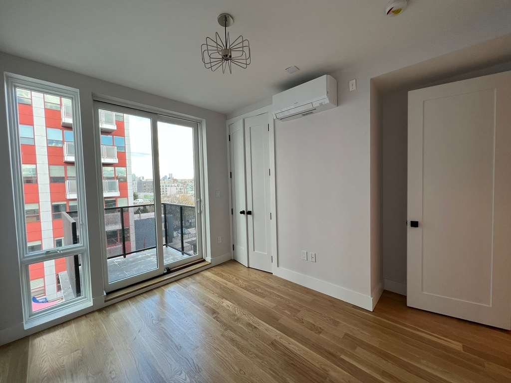 41 Skillman Avenue - Photo 9