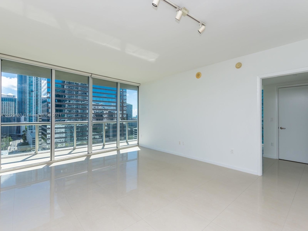 495 Brickell Ave - Photo 11