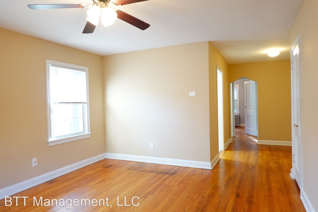 8406 Greenwood Ave - Photo 4